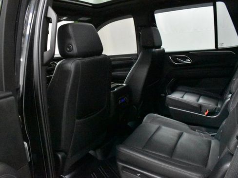 Certified 2021 Chevrolet Tahoe Z71 w/ Luxury Package image 16