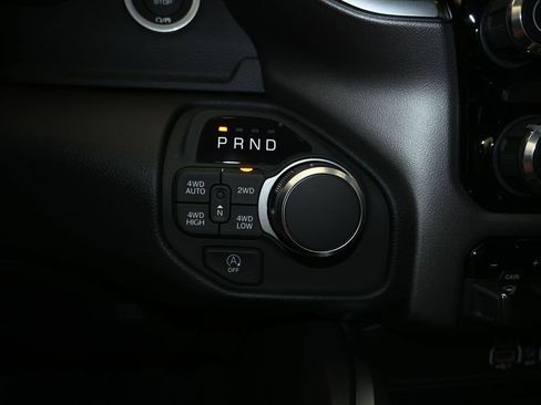 New 2026 RAM 1500 4x4 Crew Cab image 17