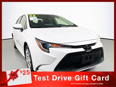 Used 2022 Toyota Corolla LE image 1