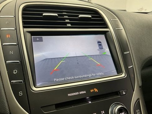 Used 2020 Lincoln Nautilus Reserve w/ Monochromatic Package image 3