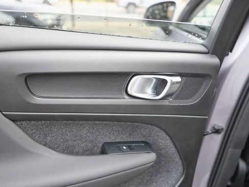 New 2026 Volvo XC40 B5 Core w/ Climate Package image 19