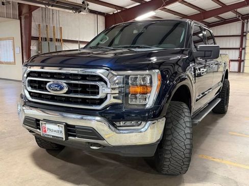 Used 2021 Ford F150 XLT w/ Equipment Group 302A High AWD/4WD image 3