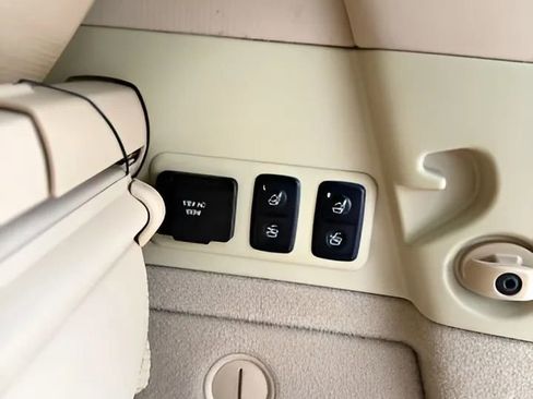 Used 2012 Mercedes-Benz GL 450 4MATIC image 20