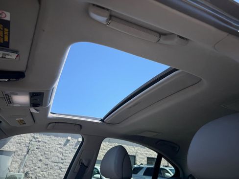 Used 2016 Lexus LS 460 Luxury w/ Comfort Package RWD image 12