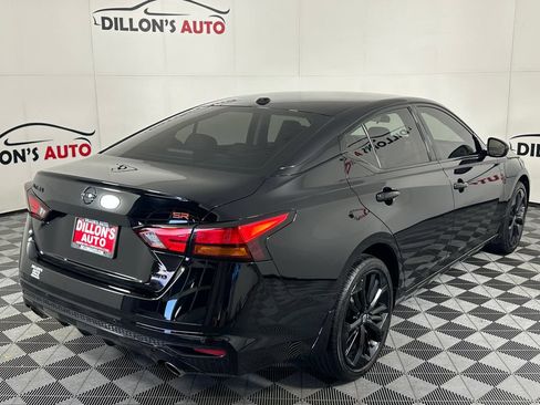 Used 2024 Nissan Altima 2.5 SR w/ SR Premium Package AWD/4WD image 7