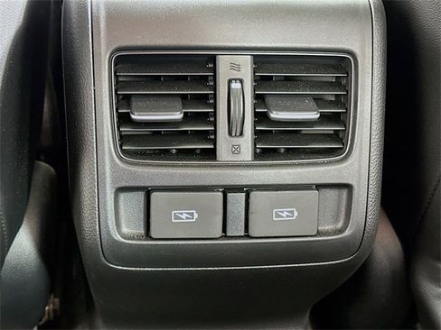 Used 2021 Honda Accord Touring image 12