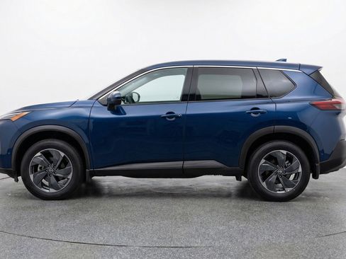Used 2025 Nissan Rogue SV AWD/4WD image 5