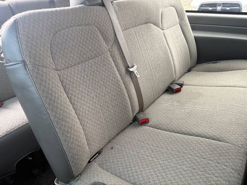 Used 2020 Chevrolet Express 3500 LS RWD image 16