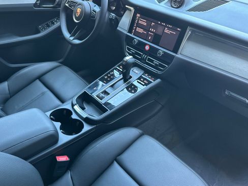 New 2026 Porsche Macan AWD/4WD image 18