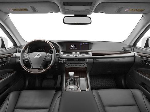 Used 2013 Lexus LS 460 w/ Comfort Pkg RWD image 7