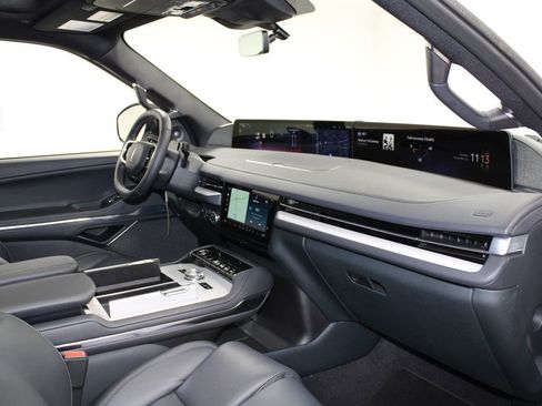 New 2025 Lincoln Navigator Reserve w/ Jet Appearance Package image 33