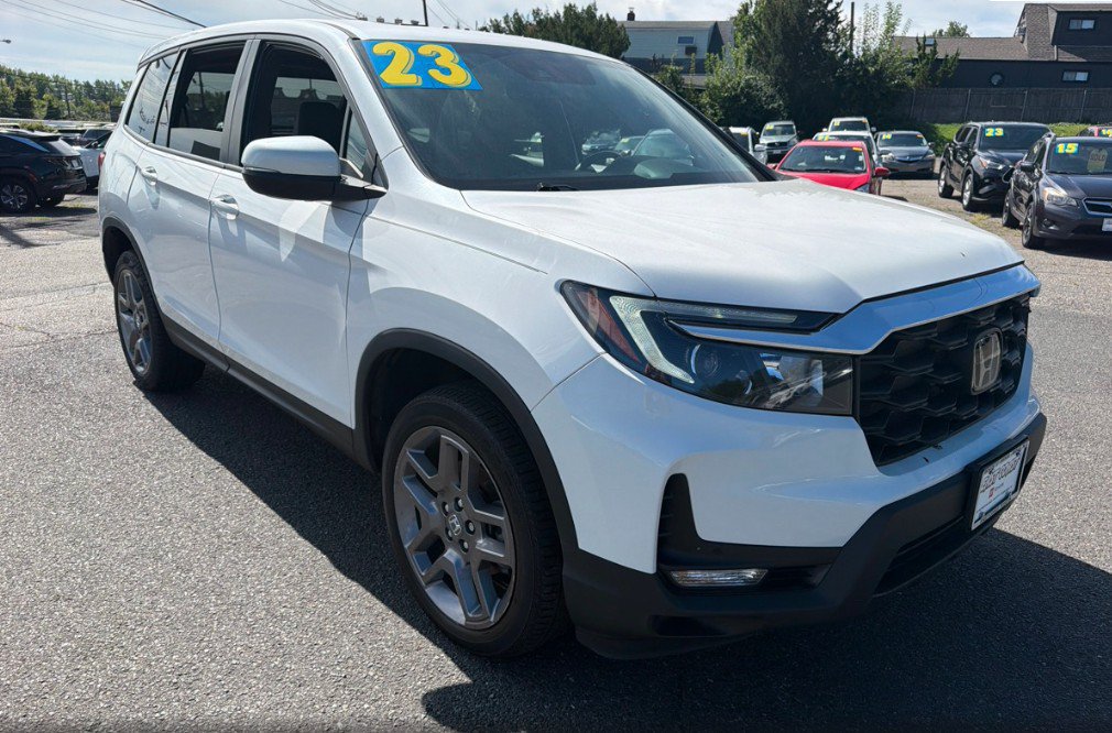 Used 2023 Honda Passport EX-L image 3