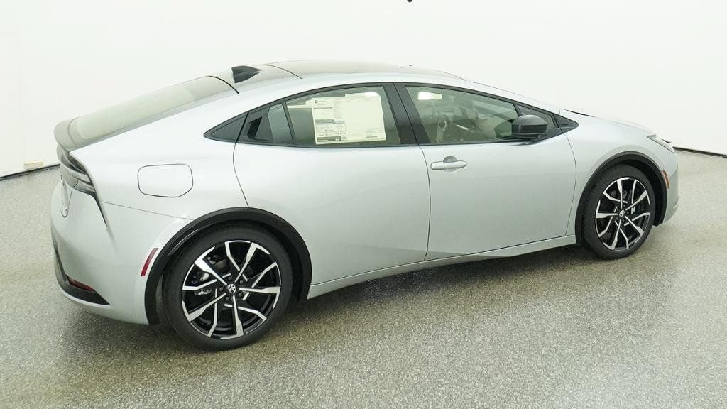 New 2027 Toyota Prius Plug-In Hybrid FWD image 49