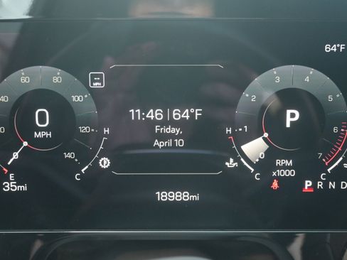 Used 2025 GMC Yukon Denali RWD image 20