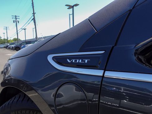 Used 2014 Chevrolet Volt Premium w/ Premium Trim Package FWD image 9