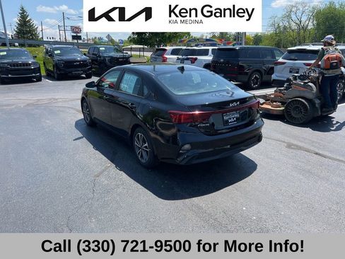 Used 2022 Kia Forte LXS FWD image 15