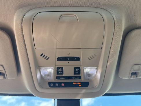 Used 2019 GMC Acadia Denali w/ LPO, Floor Liner Package image 27