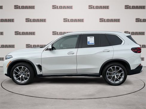 Certified 2025 BMW X5 xDrive40i w/ Climate Comfort Package image 2