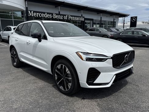 New 2026 Volvo XC60 T8 Plus w/ Protection Package Premier image 7