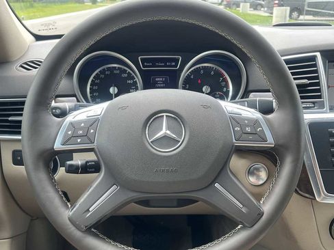 Used 2013 Mercedes-Benz ML 350 4MATIC image 41