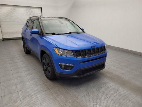 Used 2021 Jeep Compass Latitude FWD image 13