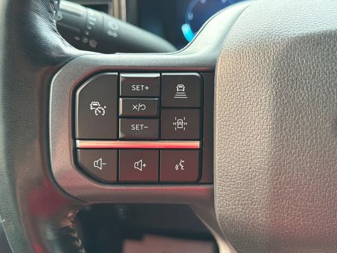Used 2023 Ford F250 Lariat w/ Lariat Ultimate Package AWD/4WD image 30