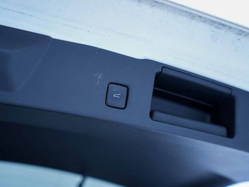 Used 2022 Ford Escape Titanium w/ Titanium Elite Package image 13