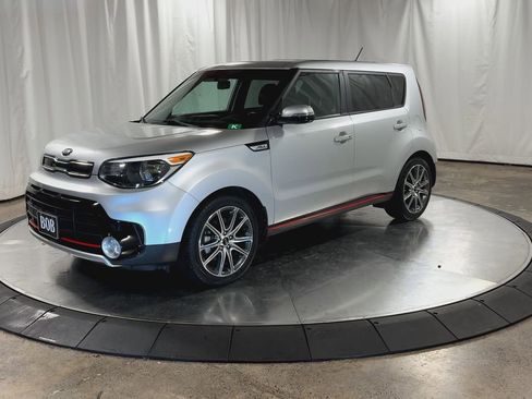 Used 2018 Kia Soul ! image 6