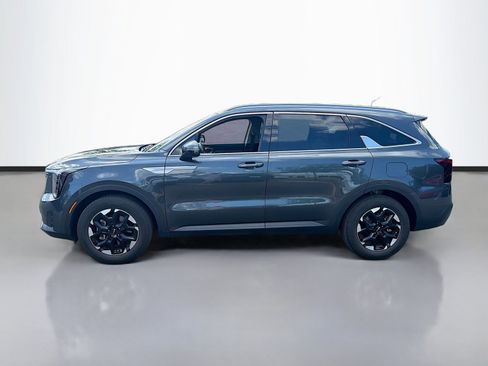 Used 2024 Kia Sorento S w/ Panoramic Sunroof Package FWD image 7