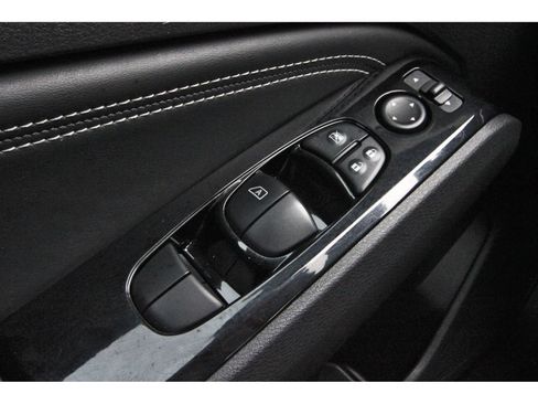 Certified 2023 Nissan Altima 2.5 SV w/ SV Premium Package AWD/4WD image 24