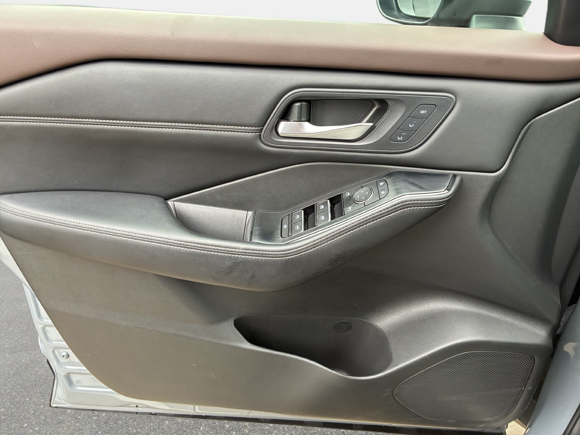 Used 2023 Nissan Rogue SL w/ SL Premium Package FWD image 26