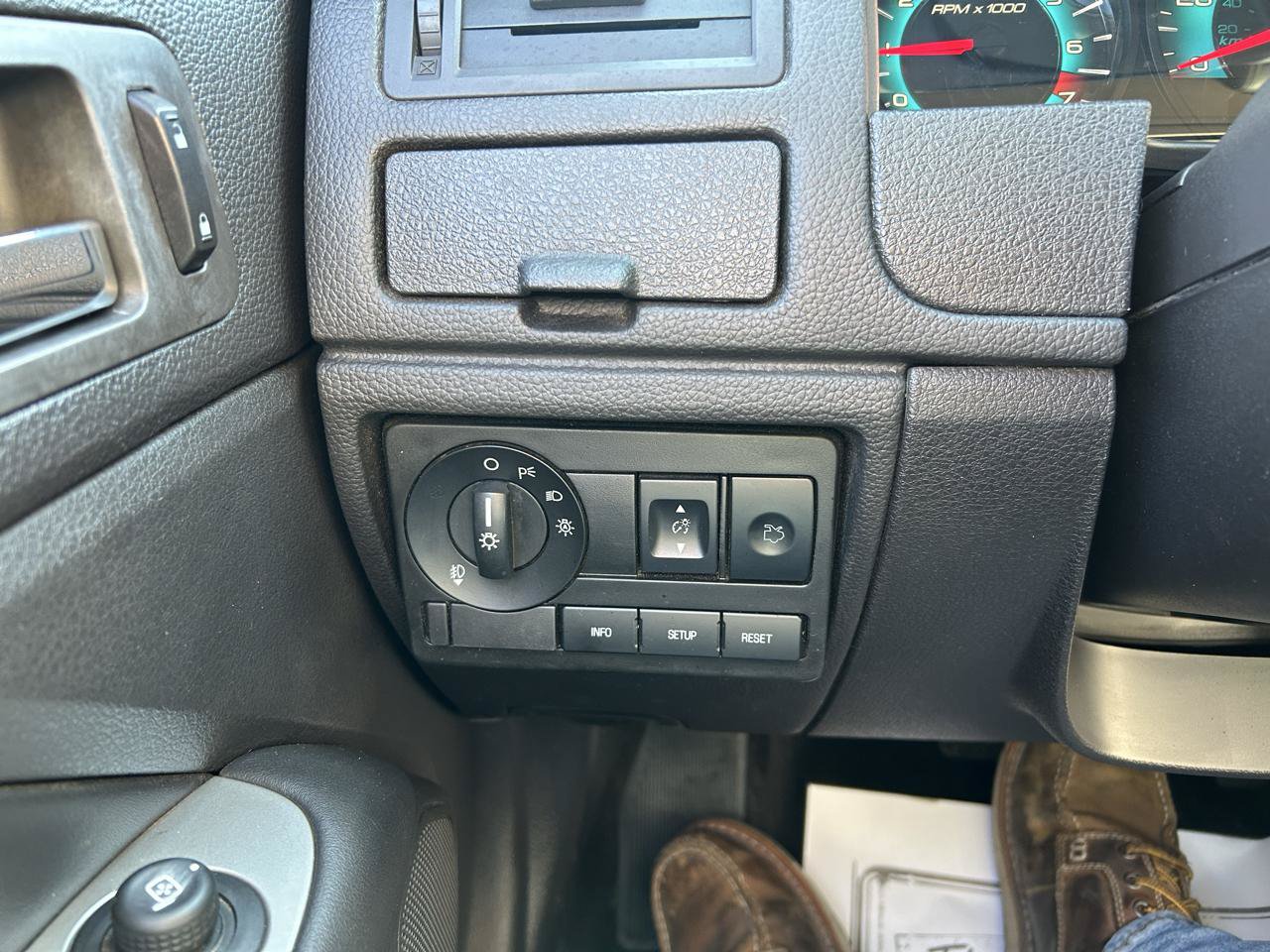 Used 2010 Ford Fusion SEL FWD image 25