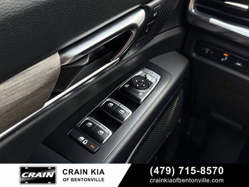 Certified 2022 Kia Telluride SX w/ SX Prestige Package AWD/4WD image 10