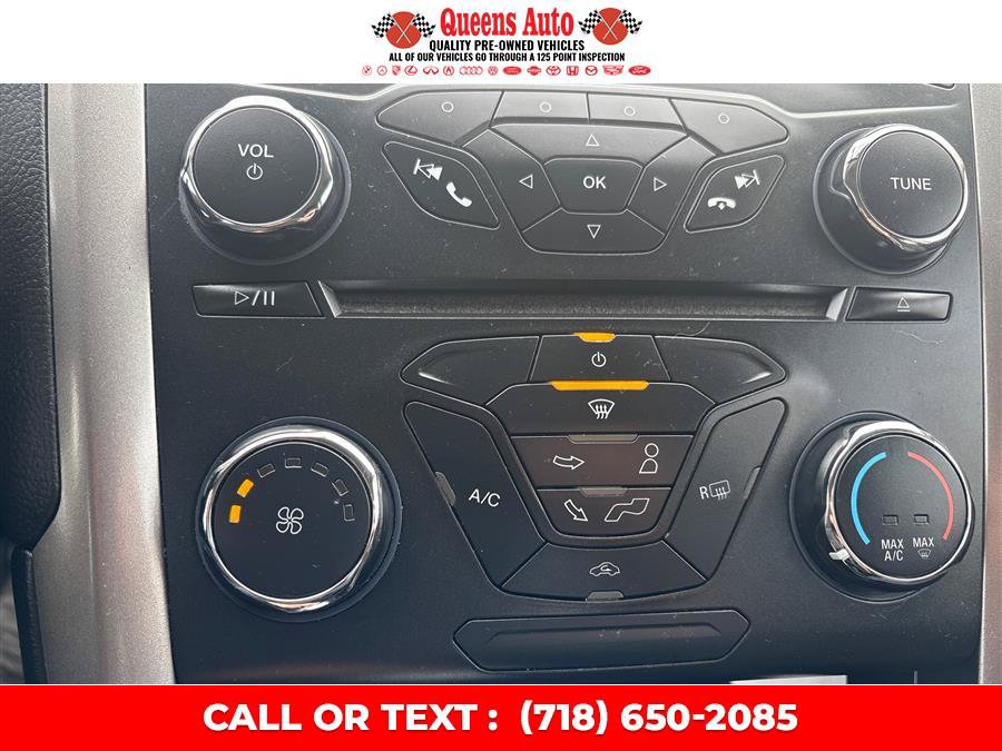 Used 2018 Ford Fusion SE FWD image 35