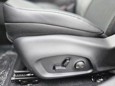 New 2026 Jeep Compass Trailhawk image 18