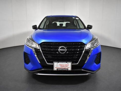 Certified 2025 Nissan Kicks Play S FWD image 2