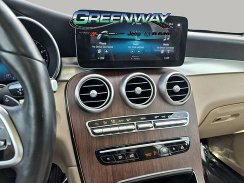 Used 2021 Mercedes-Benz GLC 300 4MATIC image 18