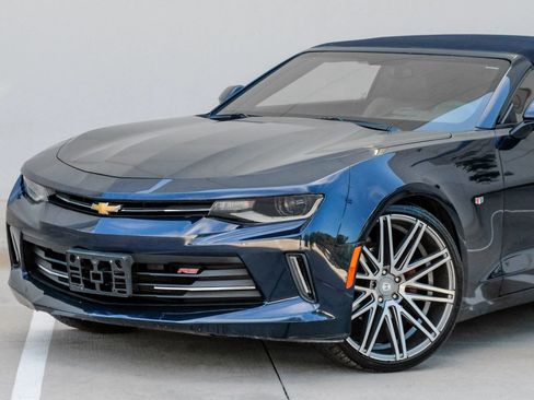 Used 2016 Chevrolet Camaro LT RWD image 8