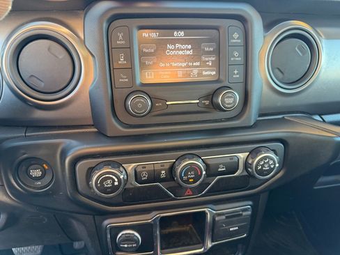 Used 2021 Jeep Wrangler Unlimited Sport image 9