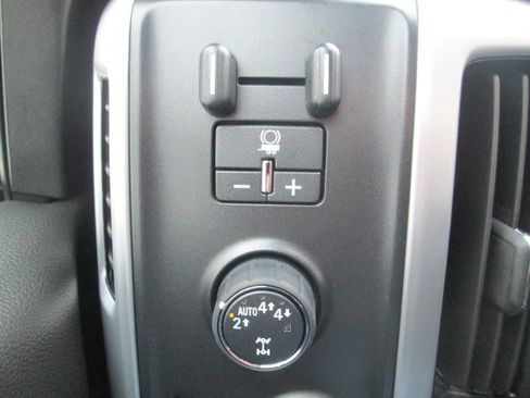 Used 2018 GMC Sierra 1500 SLT AWD/4WD image 23