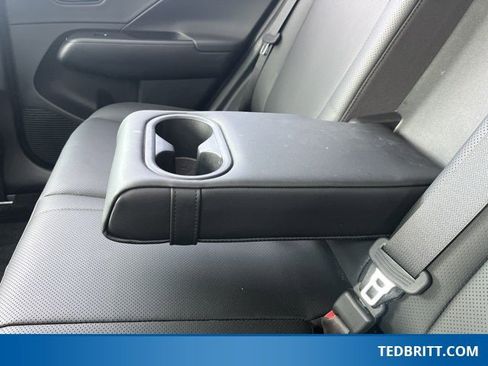 Used 2024 Hyundai Kona Limited image 12