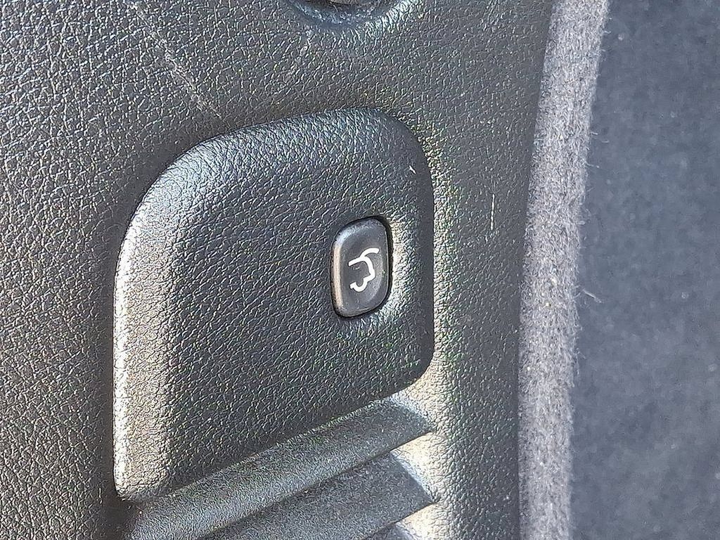 Used 2023 Dodge Durango GT AWD/4WD image 33