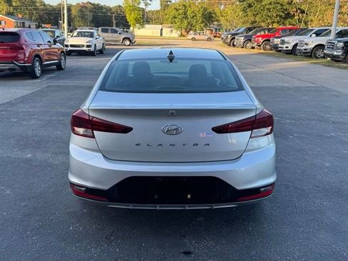 Used 2020 Hyundai Elantra SEL w/ Cargo Package (C1) image 6