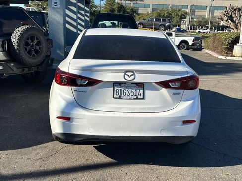 Used 2014 MAZDA MAZDA3 i Touring image 3