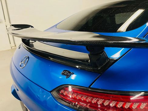 Used 2017 Mercedes-Benz AMG GT S image 12