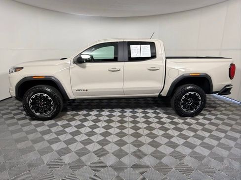 Used 2026 GMC Canyon AT4 image 8