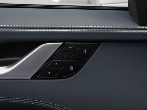 Used 2025 Porsche 911 Turbo S image 50