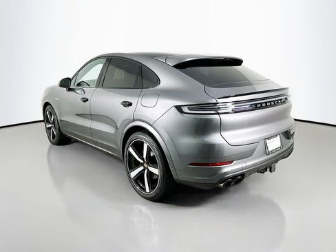 New 2025 Porsche Cayenne E-Hybrid Coupe image 3