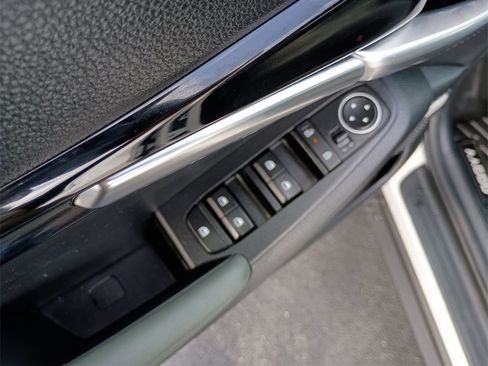 Certified 2024 Kia Seltos SX w/ SX Sunroof Package image 19