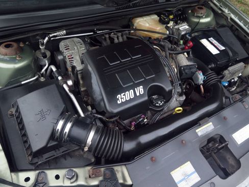 Used 2005 Chevrolet Malibu LS w/ Preferred Equipment Group FWD image 30